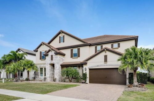 8327 Chilton Dr, Orlando, FL 32836-5827