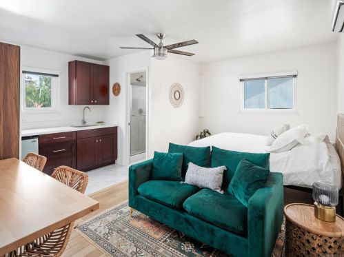 2420 Upas St, San Diego CA  92104-4049 exterior