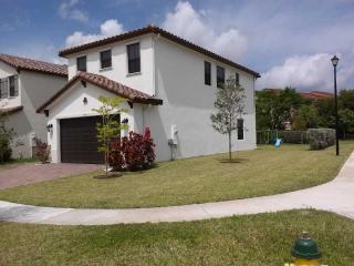 9105 39th St, Hollywood, FL 33025-7354