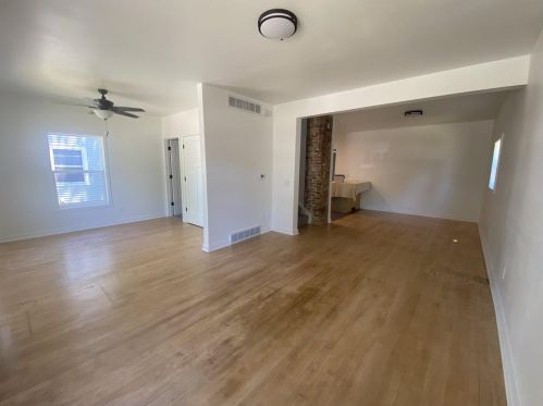 1223 Bluff St, Beloit, WI 53511-4361