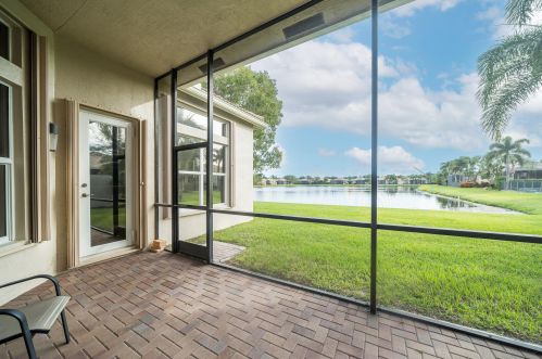 9096 Grayson Ct, Boynton Beach, FL 33473-4903