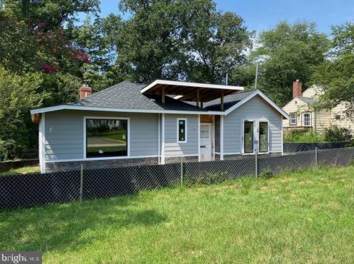 2928 Fairmont St, Falls Church, VA 22042-1337