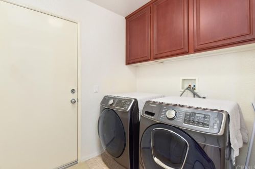 2056 242nd St, Lomita CA  90717-1116 exterior