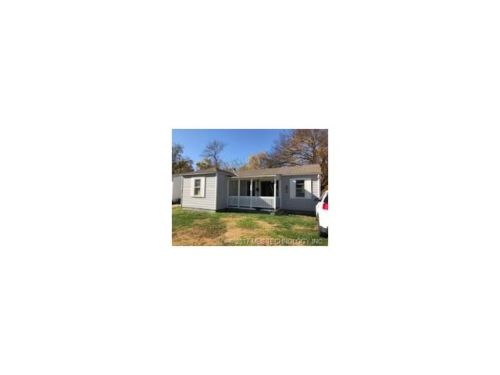 203 Hereford Ave, Bartlesville, OK 74029-2735