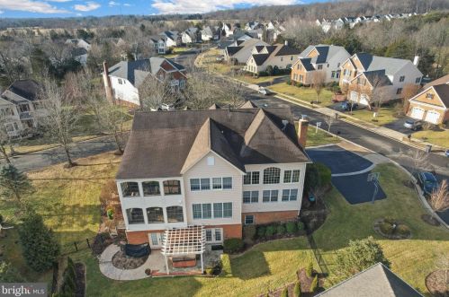 15609 Ryder Cup Dr, Haymarket VA  20169-6160 exterior