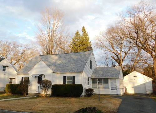 83 Wilton St, Springfield, MA 01109-1841