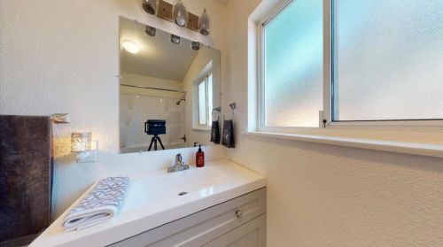 3336 Topeka St, Riverbank CA  95367-2330 exterior