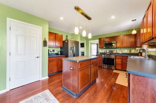 1337 Harold Stewart Pkwy, Pataskala OH  43062-7595 exterior