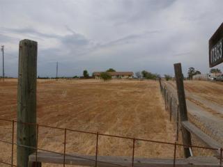 17363 Benecia Rd, Madera, CA 93636-8217