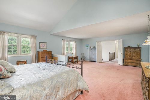 13 Beth Dr, Prospectville PA 19002-1930 exterior