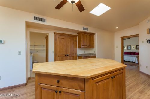 140 Montecello Ct, Tucson AZ exterior