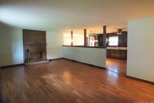 96 Strawberry Ln, Manchester CT  06040-6932 exterior