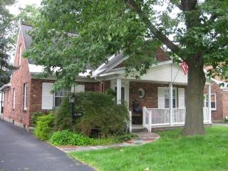 1159 Mcclellan St, Schenectady, NY 12309-5627