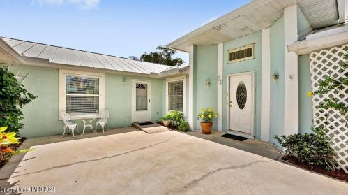 50 Sunset Dr, Sebastian, FL 32958-3515