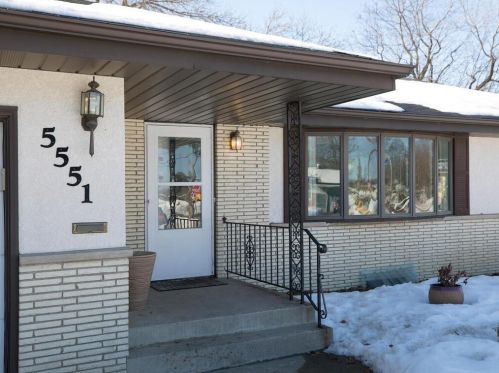5551 Perry Ave, Minneapolis, MN 55429-3251