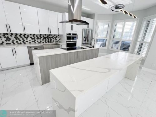 3591 177th Ave, Hollywood FL  33029-1666 exterior