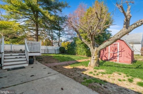 322 Independence Ave, Trenton NJ  08610-5704 exterior