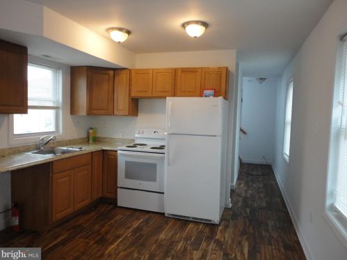101 Houston Ave, Atlantic City, NJ 08401-5413