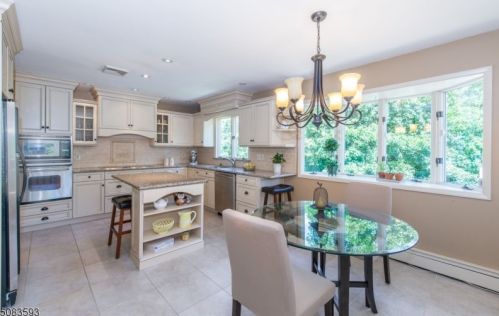 543 Rifle Camp Rd, West Paterson NJ  07424-3103 exterior