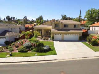 32220 Cour Meyney, Temecula CA  92591-4982 exterior