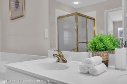 149 Skyline Dr, Lakewood NJ  08701-5737 exterior