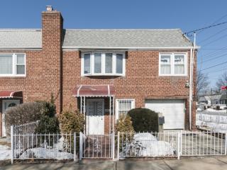 20241 46th Ave, Long Island City, NY 11361