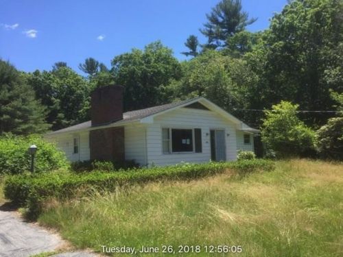 176 Richmond Townhouse Rd, Richmond RI  02812-1037 exterior