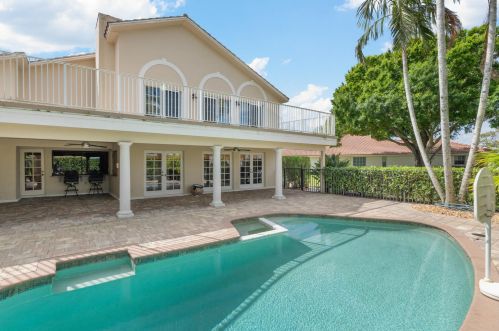 2022 Sunderland Ave, West Palm Beach FL  33414-7715 exterior