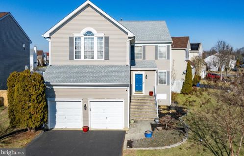 11 Shenandoah Pl, Columbus, NJ 08022-2337