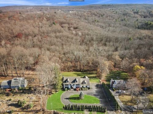 1994 Macopin Rd, West Milford NJ  07480-1932 exterior