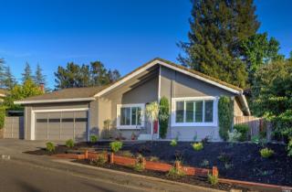 105 Round Ct, Petaluma, CA 94952-4719
