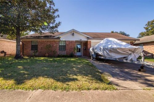4600 Luella Ave, Deer Park, TX 77536-6568