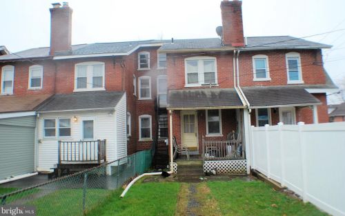 739 3rd St, Lansdale, PA 19446-2110