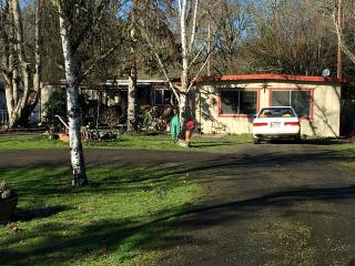 793 River Bend Rd, Roseburg, OR 97471-9256