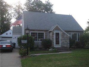 85 Darwin Dr, Cheektowaga, NY 14043-1619
