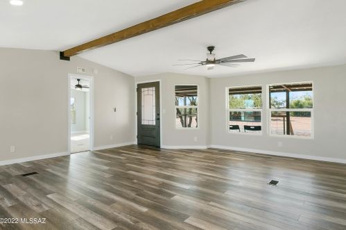 13075 Vaqueros Rd, Tucson, AZ 85743-7464
