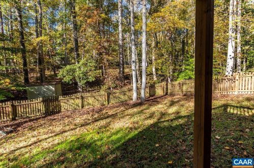 11 Shiloh Ct, Bybee VA  22963-3217 exterior