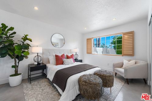 1055 Louise Dr, Palm Springs CA  92262-3241 exterior