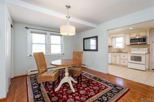 162 Prigmore St, East Brunswick NJ  08816-3176 exterior