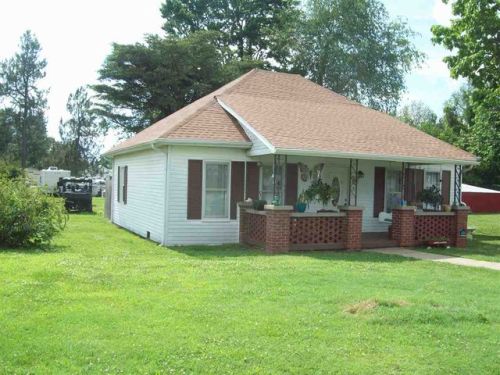 55 Main St, Sacramento, KY 42372-9400