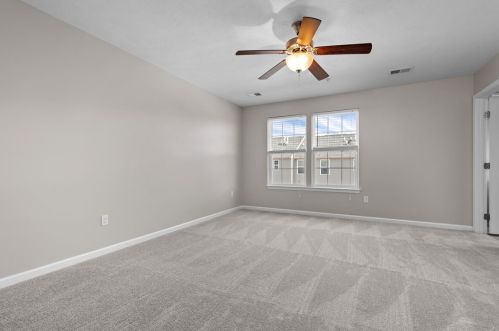 1948 Georgetown Dr, Sewickley PA  15143-1566 exterior