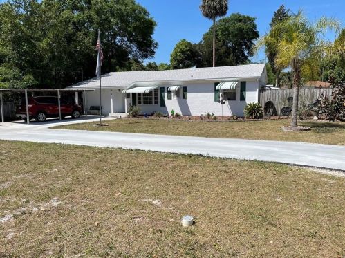 330 Stone St, Deland, FL 32720-4012