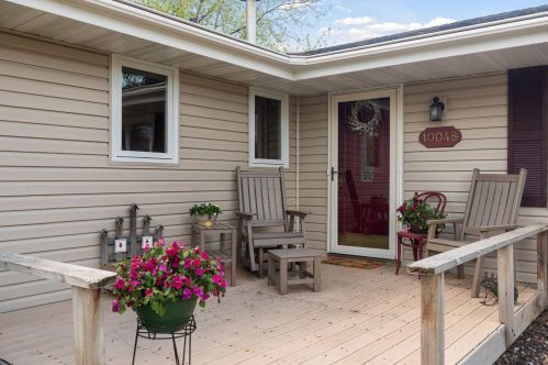 10048 Nord Rd, Minneapolis, MN 55437-2344