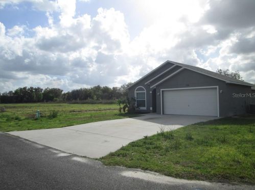 104 6th St, Ridge Manor Estates, FL 33597-4845