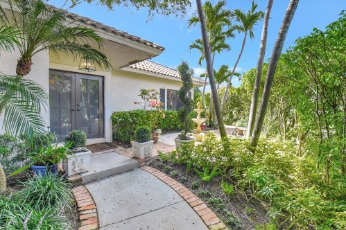 284 Florenada Ter, Boca Raton, FL 33486-3464