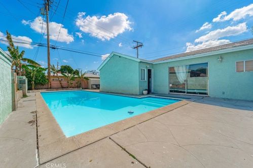 1420 Pearl Ave, Compton CA  90221-1554 exterior