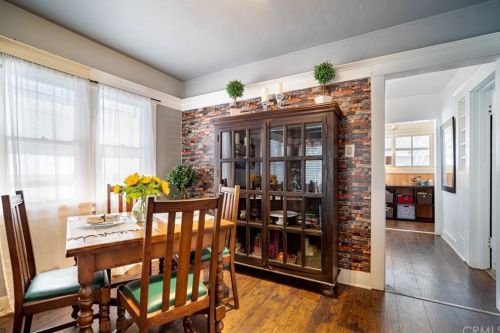 934 Washington Pl, Long Beach CA  90813-6618 exterior