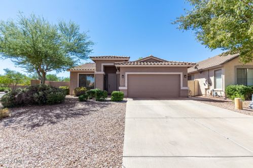 73 Mill Reef Dr, San Tan Valley, AZ 85143-3989