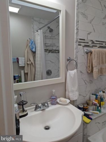 811 Shaw Ave, Lansdale PA  19446-2335 exterior