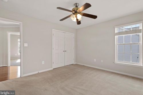 12257 Tulane Fls Dr, Bristow VA  20136-2183 exterior